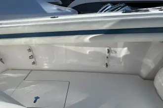 Thumbnail von Intrepid 400 Cuddy