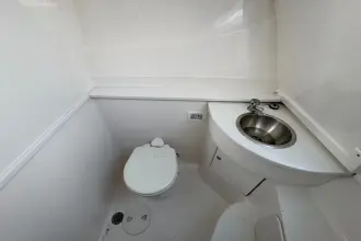 Thumbnail von Intrepid 400 Cuddy