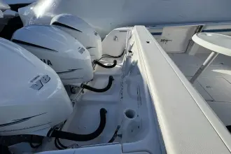 Thumbnail von Intrepid 400 Cuddy