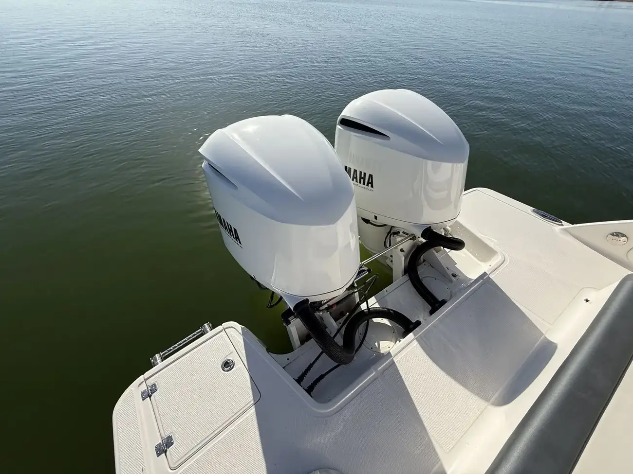 Thumbnail von Robalo R317