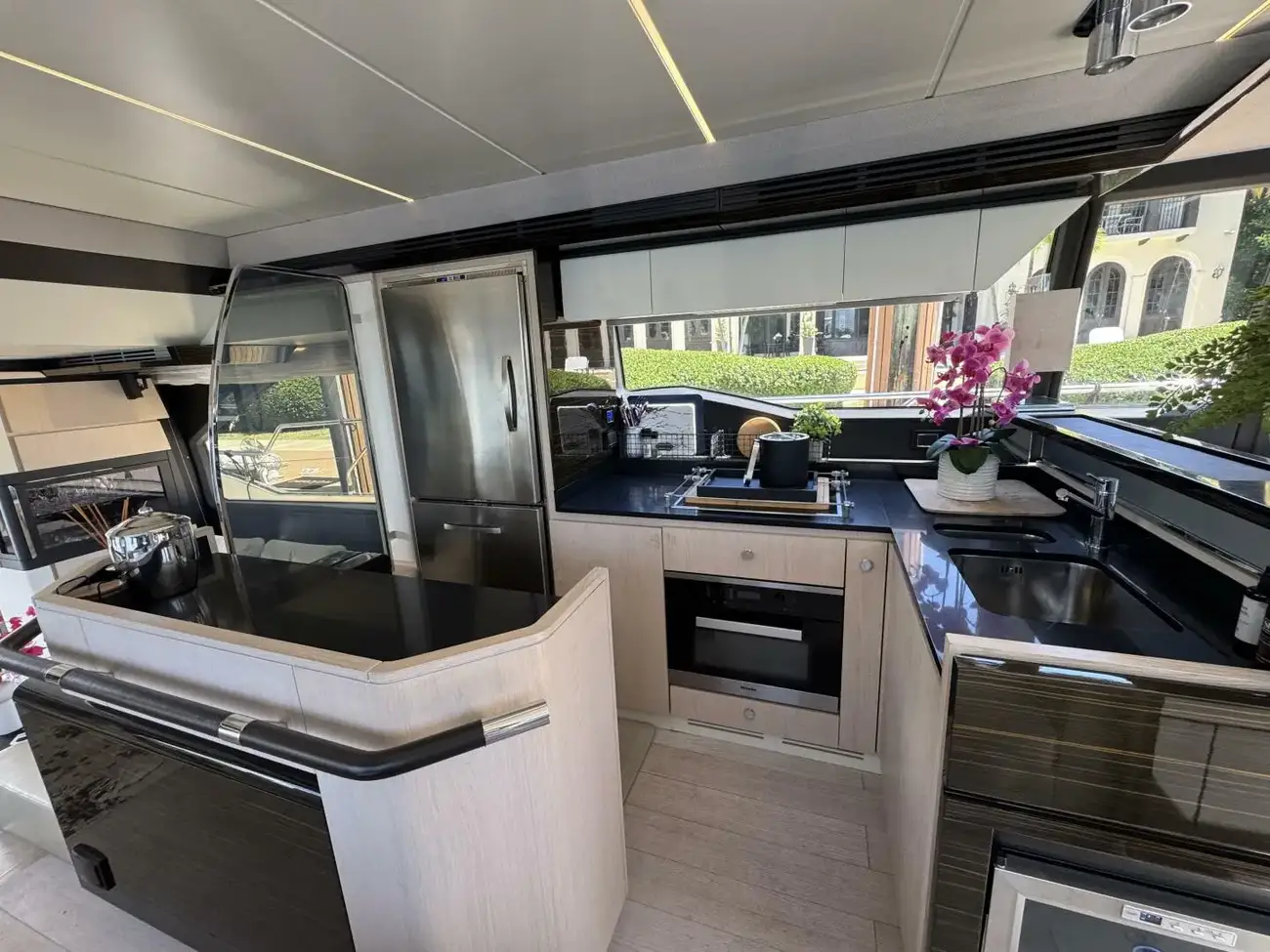 Thumbnail von Azimut 66