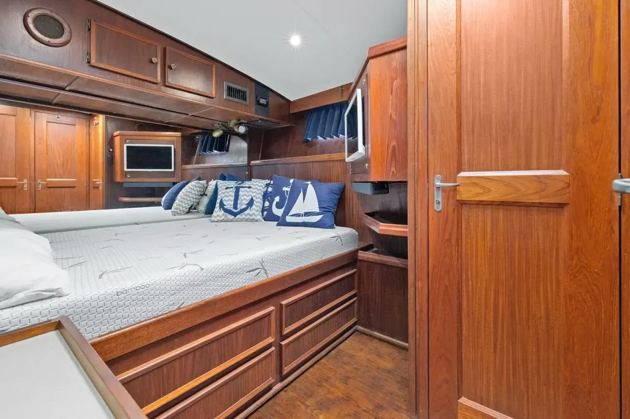Thumbnail von Hatteras 45 Convertible Bella
