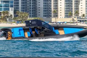 Thumbnail von Technohull 38 Grand Sport