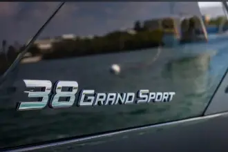 Thumbnail von Technohull 38 Grand Sport