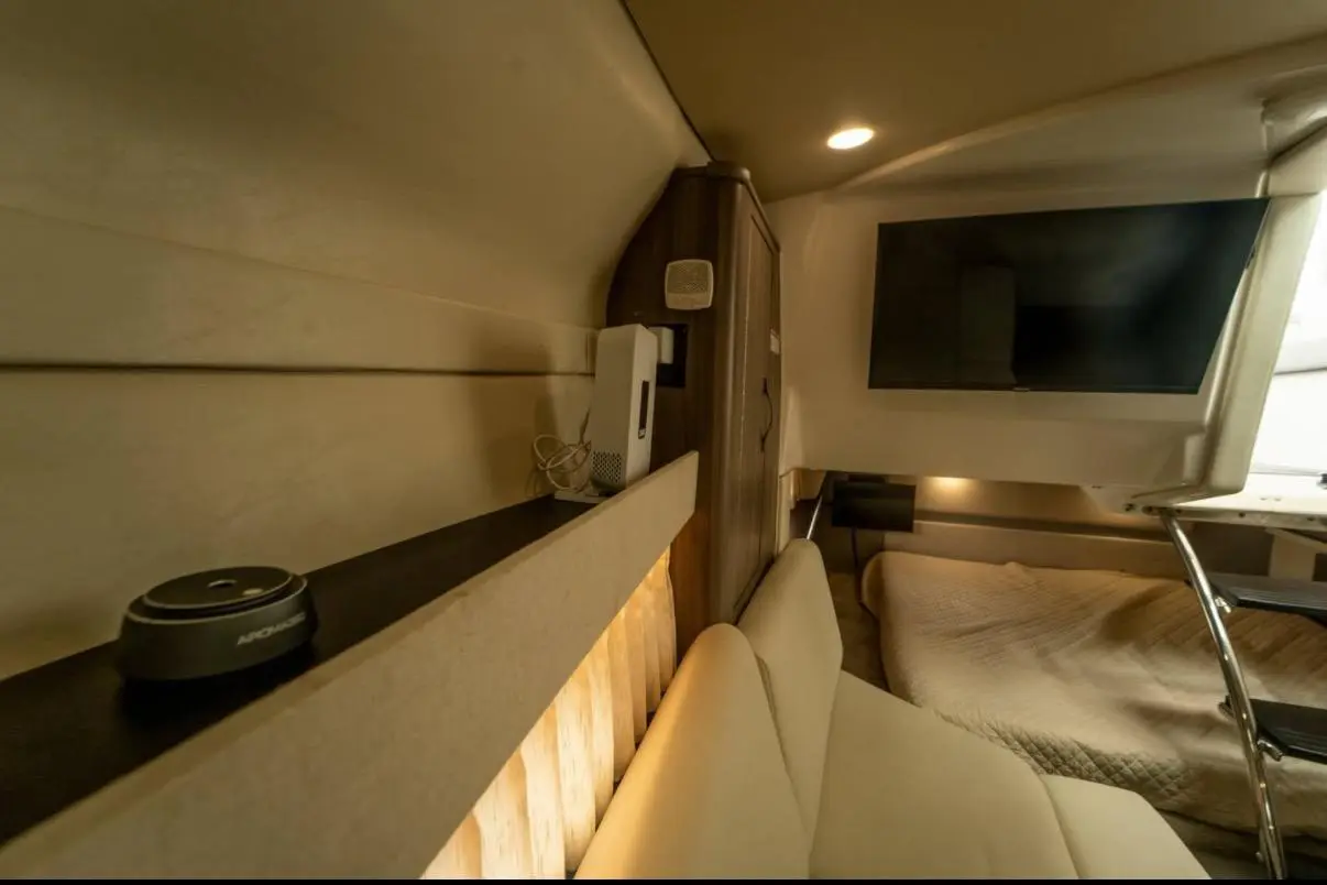 Thumbnail von Regal 33 XO