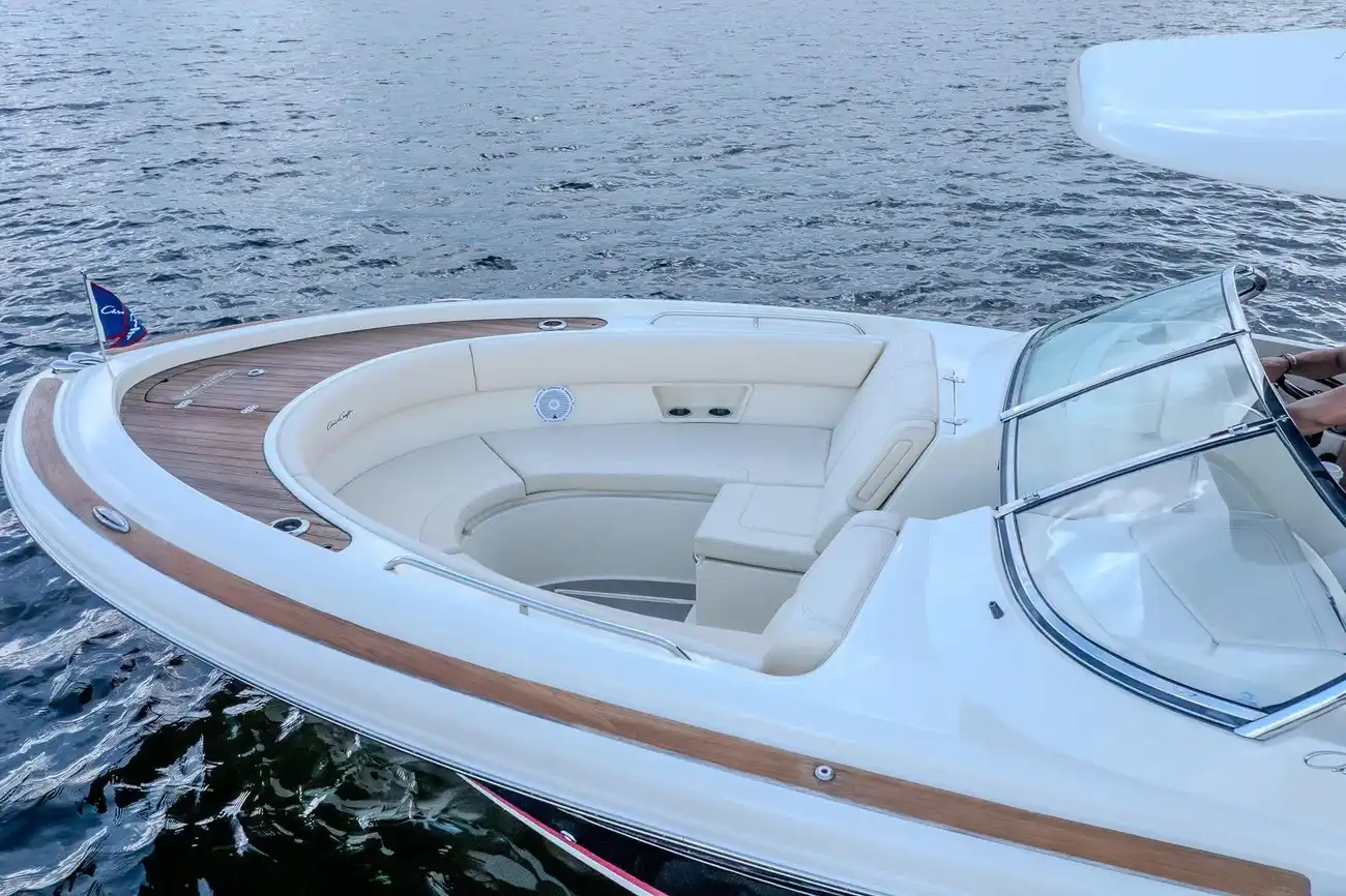 Thumbnail von Chris Craft 30 Calypso