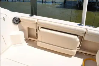 Thumbnail von Grady White Express 330