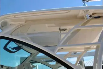 Thumbnail von Grady White Express 330