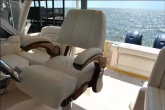 Thumbnail von Grady White Express 330