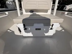 Thumbnail von Boston Whaler 190 Montauk