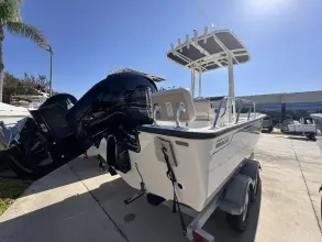 Thumbnail von Boston Whaler 190 Montauk