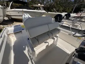 Thumbnail von Boston Whaler 210 Montauk