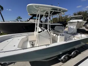 Thumbnail von Boston Whaler 210 Montauk