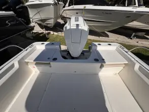 Thumbnail von Boston Whaler 210 Montauk