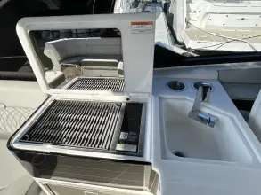 Thumbnail von Sea Ray 370 Sundancer с внешним двигателем