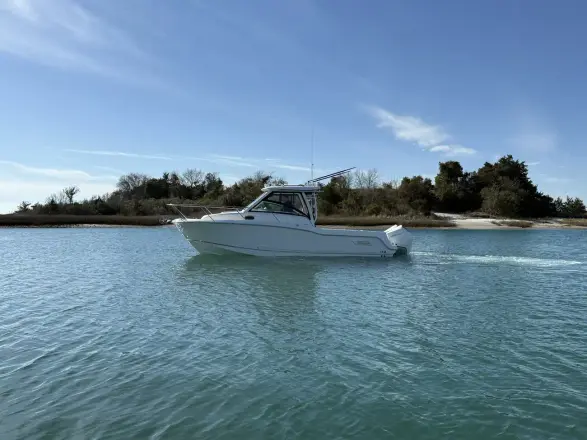Boston Whaler 285 Conquest Pilothouse