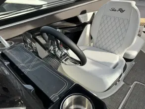 Thumbnail von Sea Ray SLX 260