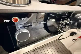 Thumbnail von Sea Ray SDX 290 s motorem