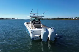 Thumbnail von Boston Whaler 330 Outrage