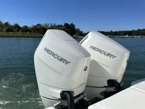Thumbnail von Boston Whaler 330 Outrage