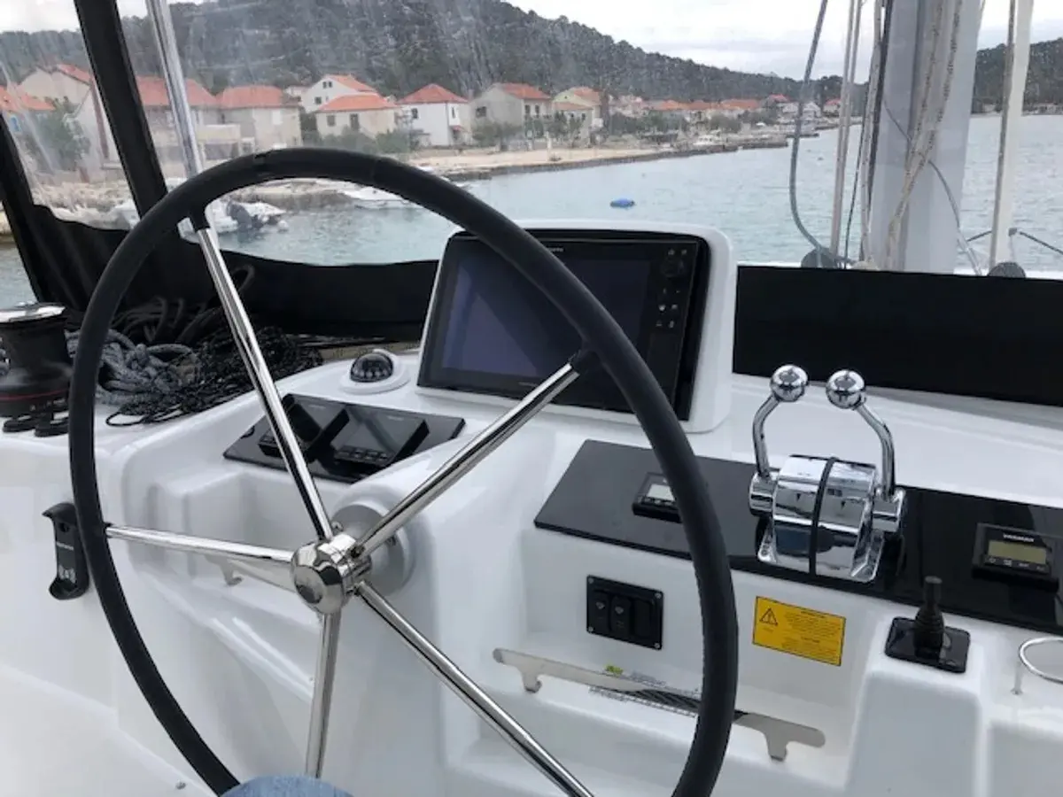 Thumbnail von Lagoon 46