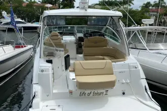 Thumbnail von Cruisers Yachts 380 Express Life Of Leisure II