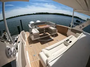 Thumbnail von Tiara Yachts 43LS