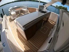 Thumbnail von Tiara Yachts 43LS