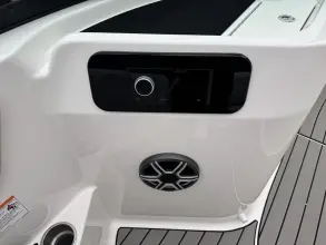 Thumbnail von Sea Ray SDX 230