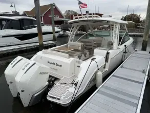 Thumbnail von Boston Whaler 320 Vantage