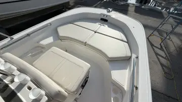 Thumbnail von Boston Whaler 170 Montauk