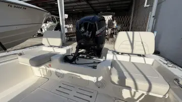 Thumbnail von Boston Whaler 170 Montauk