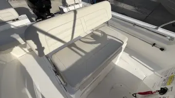 Thumbnail von Boston Whaler 170 Montauk