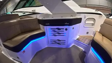 Thumbnail von Sea Ray SLX 310 fuera de borda