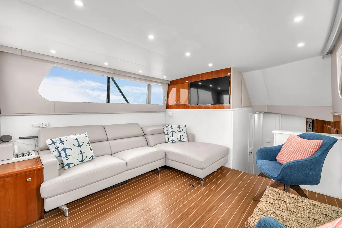 Thumbnail von Hatteras 42 Convertible