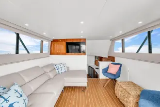 Thumbnail von Hatteras 42 Convertible