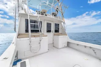 Thumbnail von Hatteras 42 Convertible