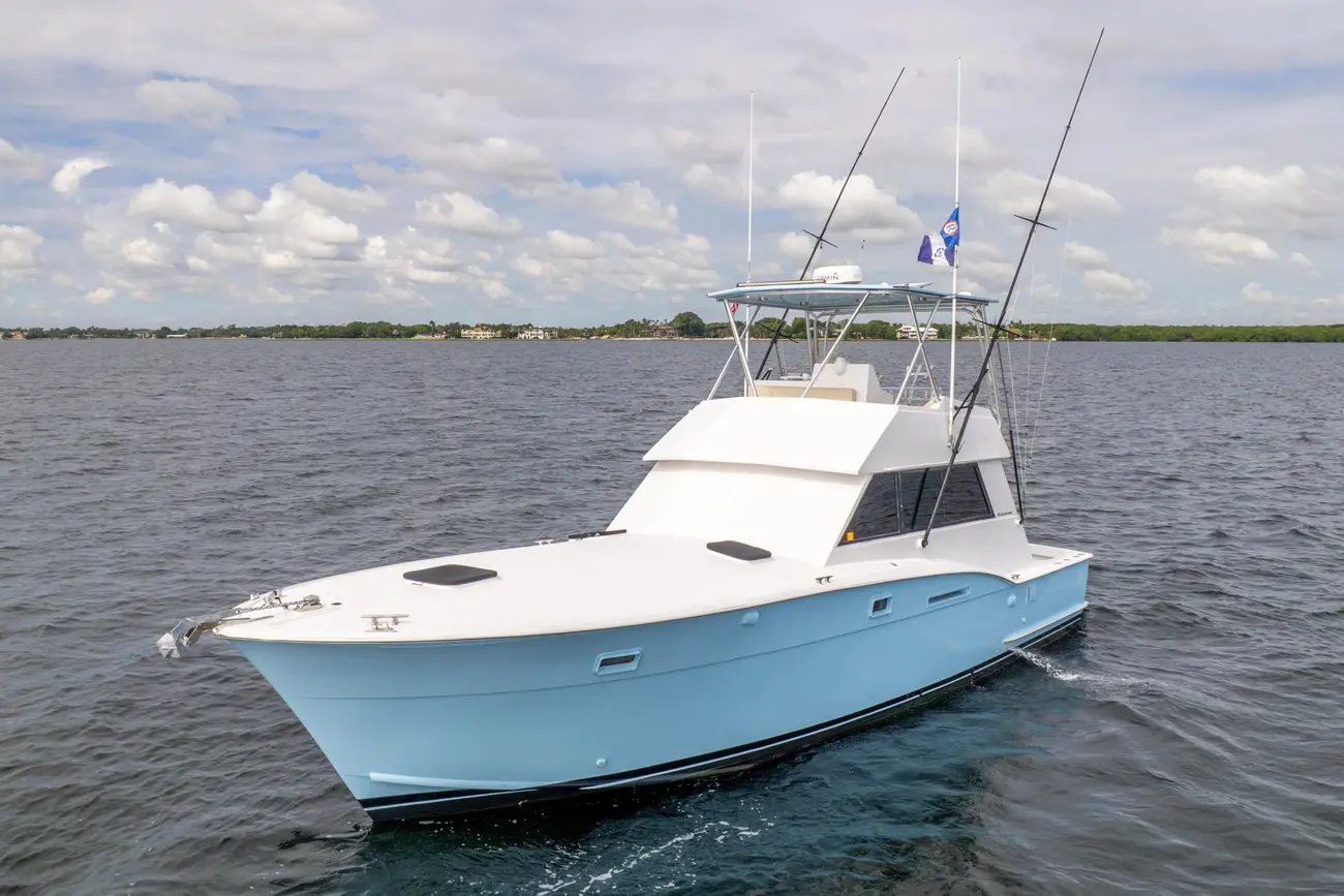 Thumbnail von Hatteras 42 Convertible