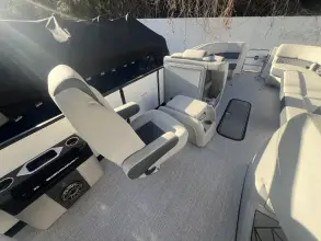 Thumbnail von Harris Grand Mariner 270