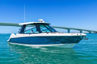 Thumbnail von Boston Whaler 330 Vantage