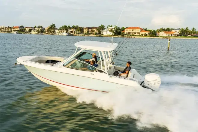 Boston Whaler 240 Vantage