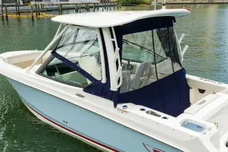 Thumbnail von Boston Whaler 240 Vantage