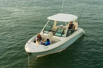 Thumbnail von Boston Whaler 240 Vantage