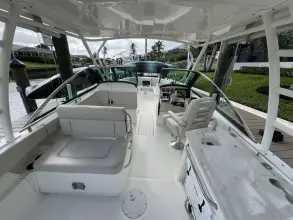 Thumbnail von Boston Whaler 270 Vantage