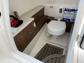 Thumbnail von Boston Whaler 270 Vantage