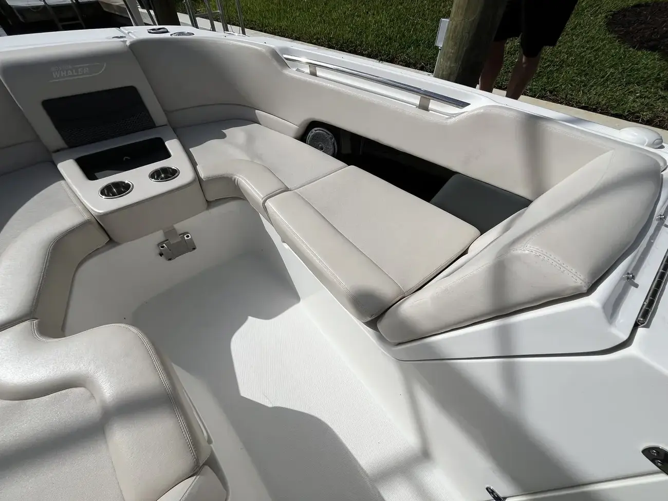 Thumbnail von Boston Whaler 270 Vantage