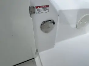 Thumbnail von Boston Whaler 270 Vantage