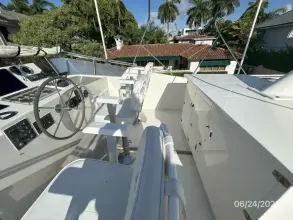 Thumbnail von Hatteras 	63 Cockpit Motor Yacht  Great Escape