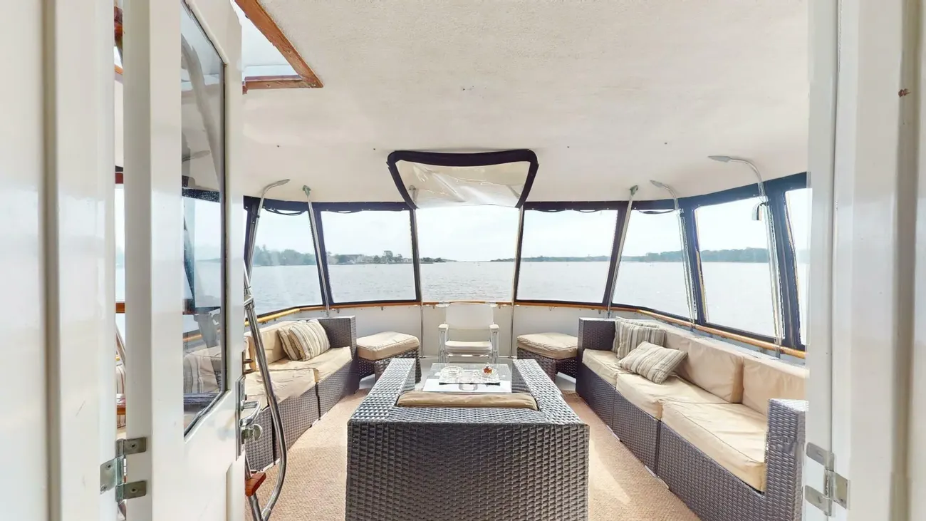 Thumbnail von Hatteras 72 Cockpit Motor Yacht Tiamo