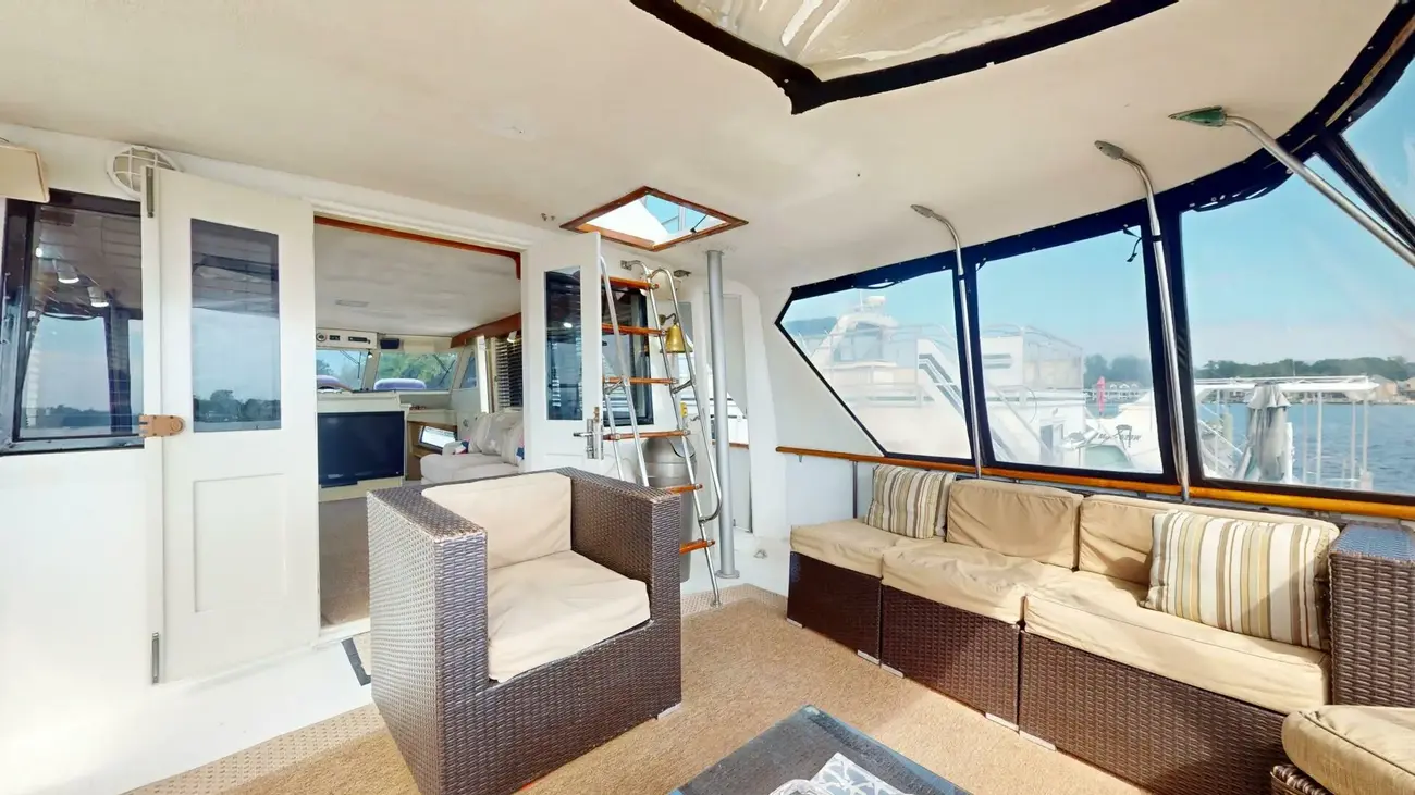 Thumbnail von Hatteras 72 Cockpit Motor Yacht Tiamo